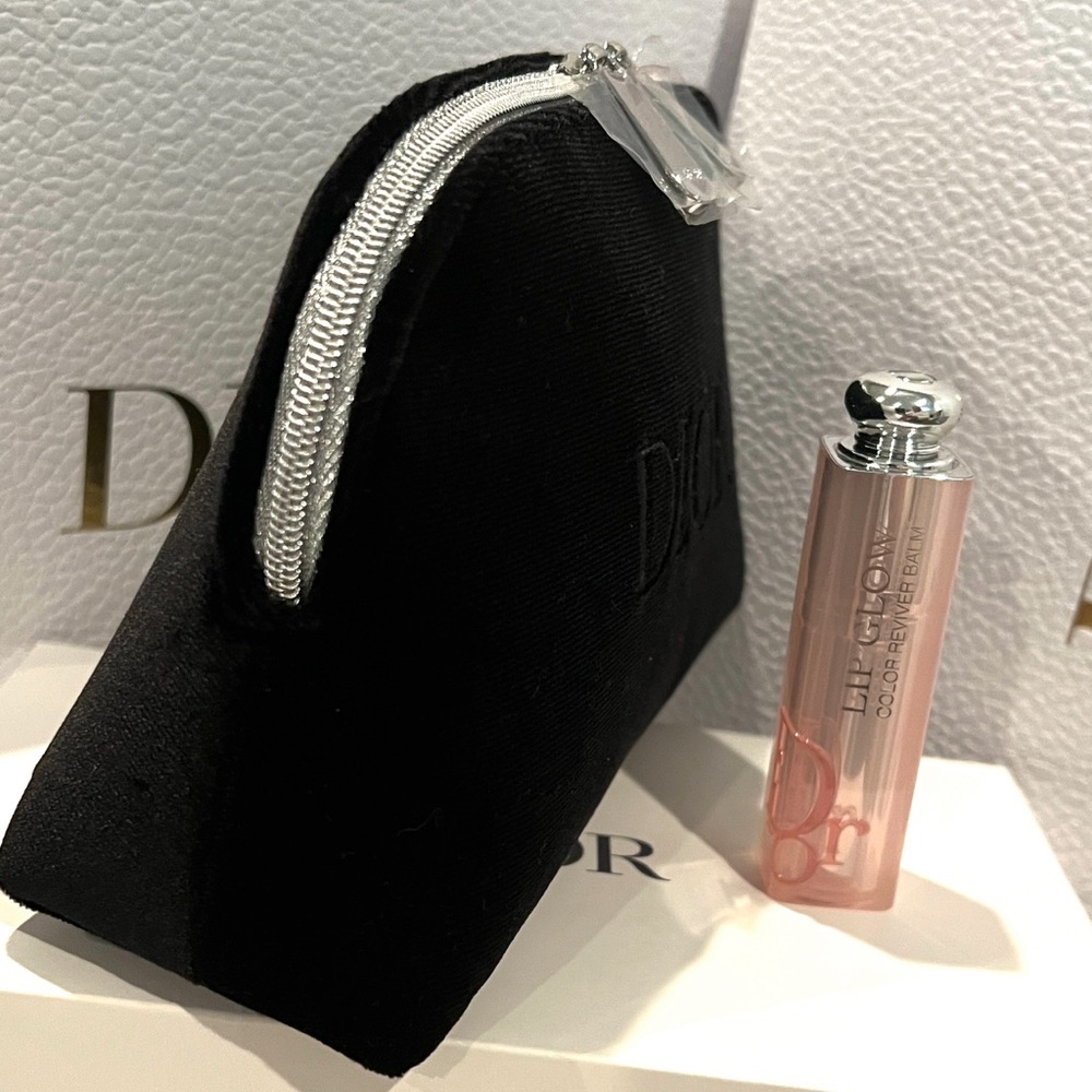 🆕Dior bundle Addict Lip Glow Actual size 
with Dior Black velvet Pouch - Picture 5 of 11